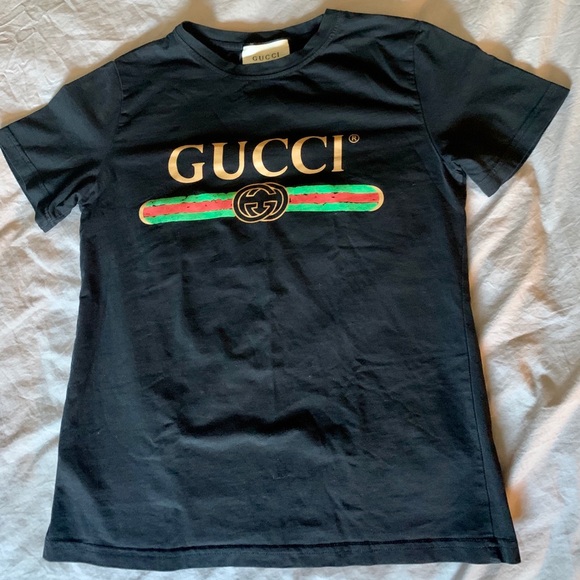Gucci Tops - Gucci vintage T-shirt size M